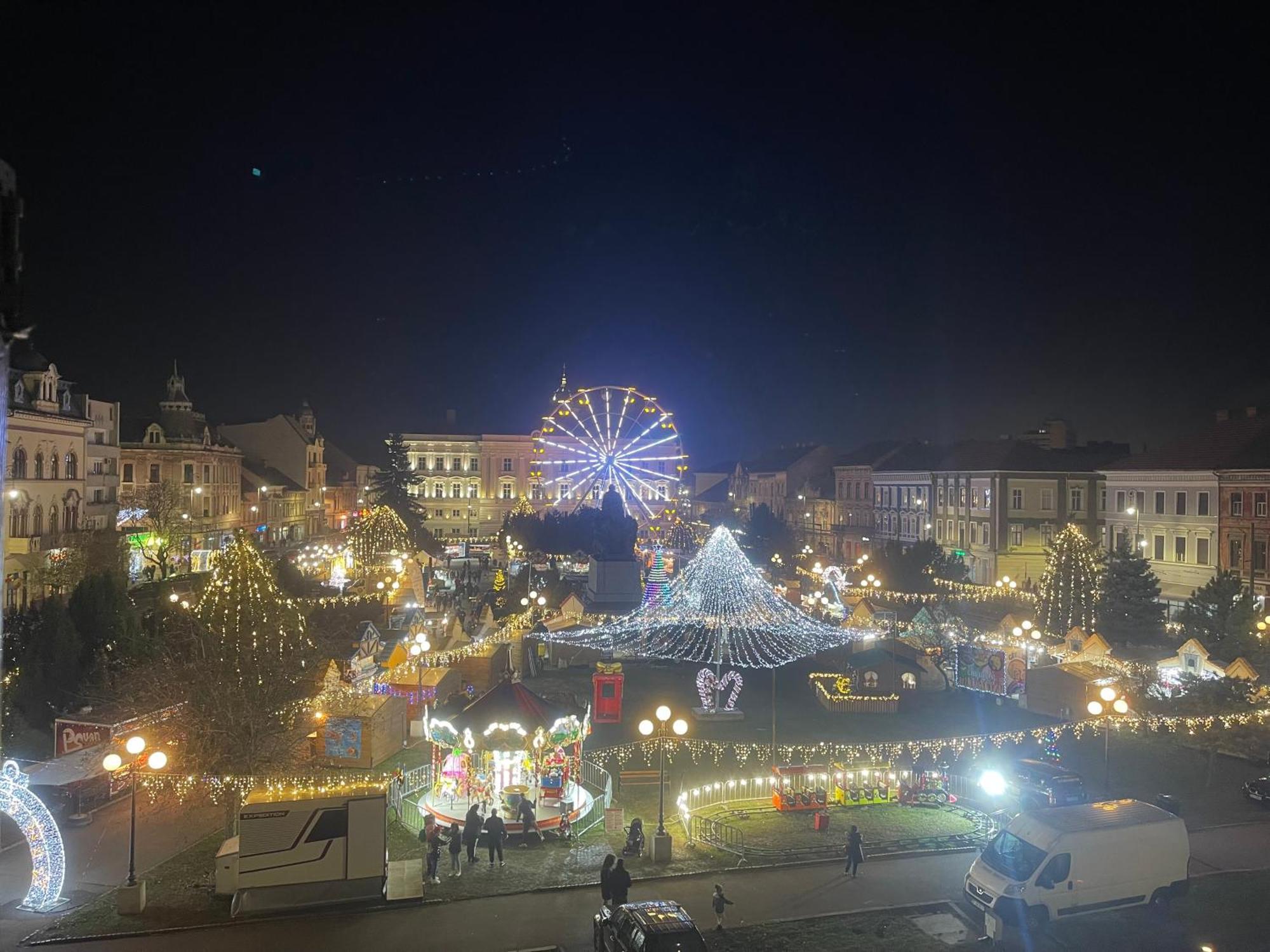 Cozyflat In The Central Arad Buitenkant foto