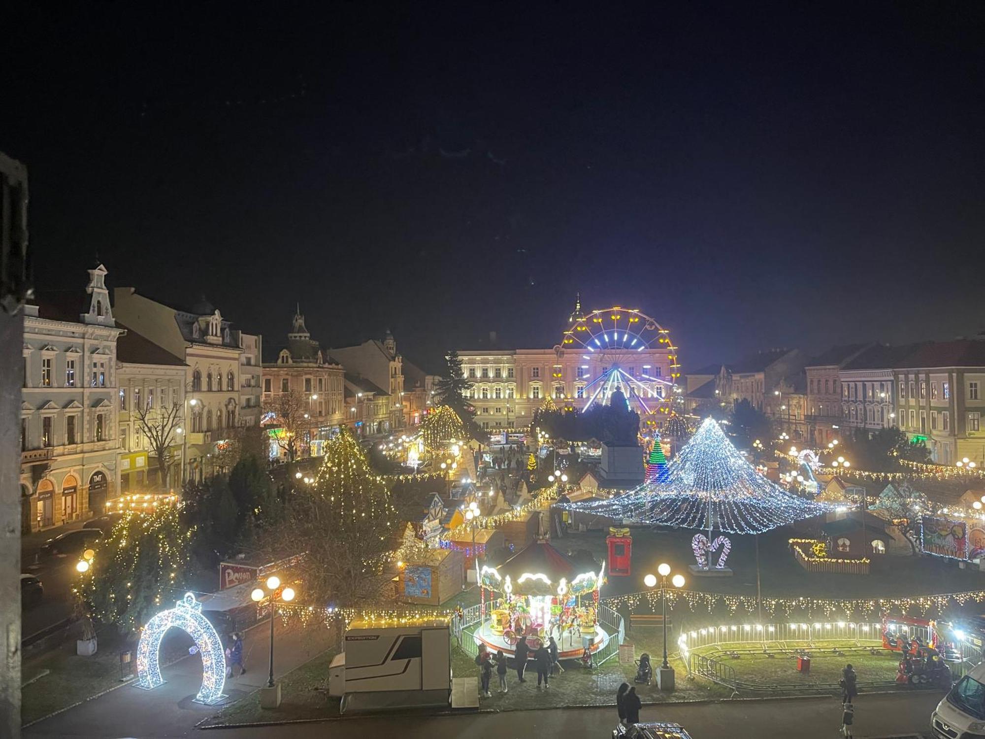 Cozyflat In The Central Arad Buitenkant foto